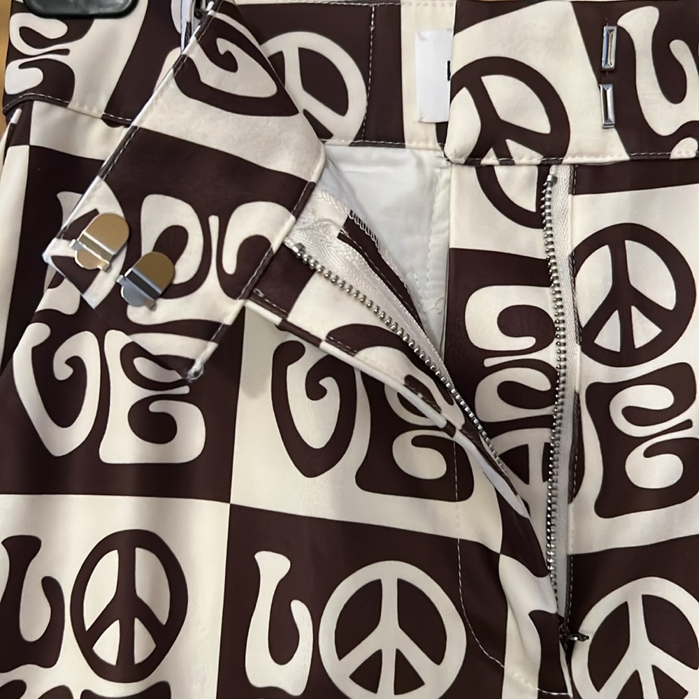 HOUSE OF SUNNY All You Need Is Love Pants - Picture 9 of 16